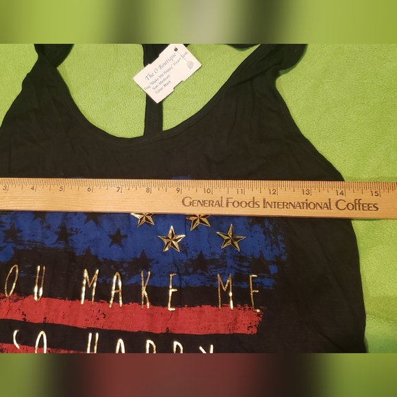 🦖Black T Back American Heart Tank🦖 - Picture 3 of 5